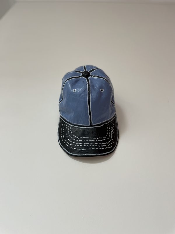 Identify | Olav van Lede | Jeans Bleu | 30 x 15 x 10 cm | Painted ceramics - Afbeelding 3