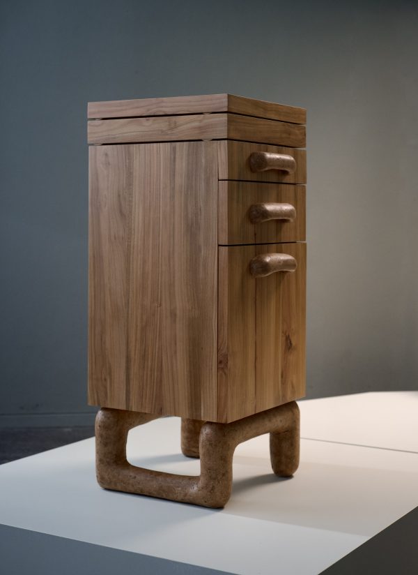 Stijn Weski | Emulsify discipline and freedom (kabinet) | cherry wood, sawdust clay & steel | 80 x 40 x 50 cm | 1/10 - Afbeelding 7