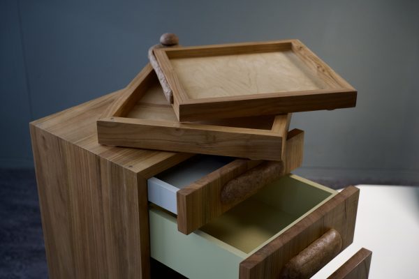 Stijn Weski | Emulsify discipline and freedom (kabinet) | cherry wood, sawdust clay & steel | 80 x 40 x 50 cm | 1/10 - Afbeelding 5