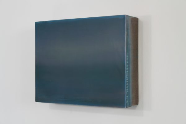 Ludo Hoes | The back of beyond 2 | beewax on linn | 48x37x11,5 cm | - Afbeelding 3