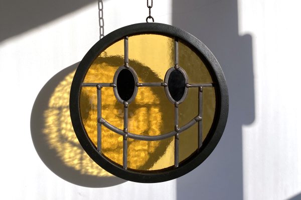 Thijs Kelder | Smile | 25 cm D | stained glass